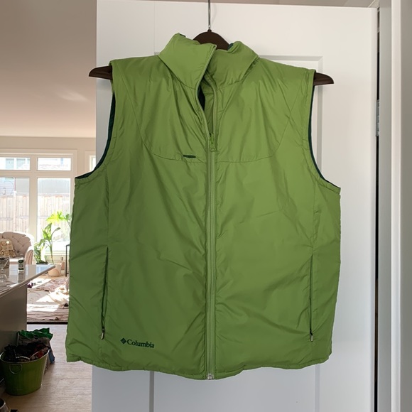FINAL SALE: COLUMBIA DOWN REVERSIBLE VEST - Picture 5 of 9